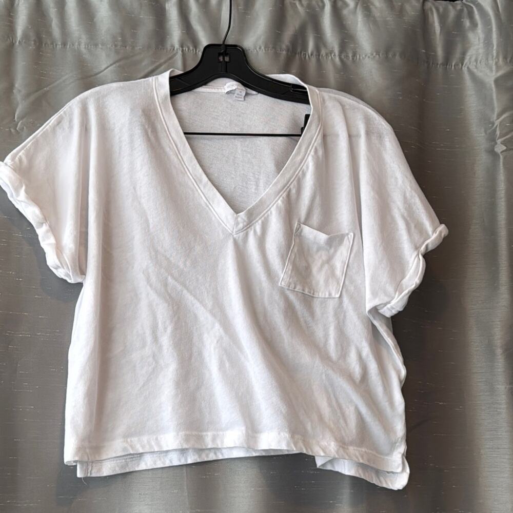 Beyond Yoga White V-Neck Crop Top Size Medium